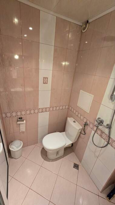 Închiriere - Apartament în Văzrajdane,  Burgas