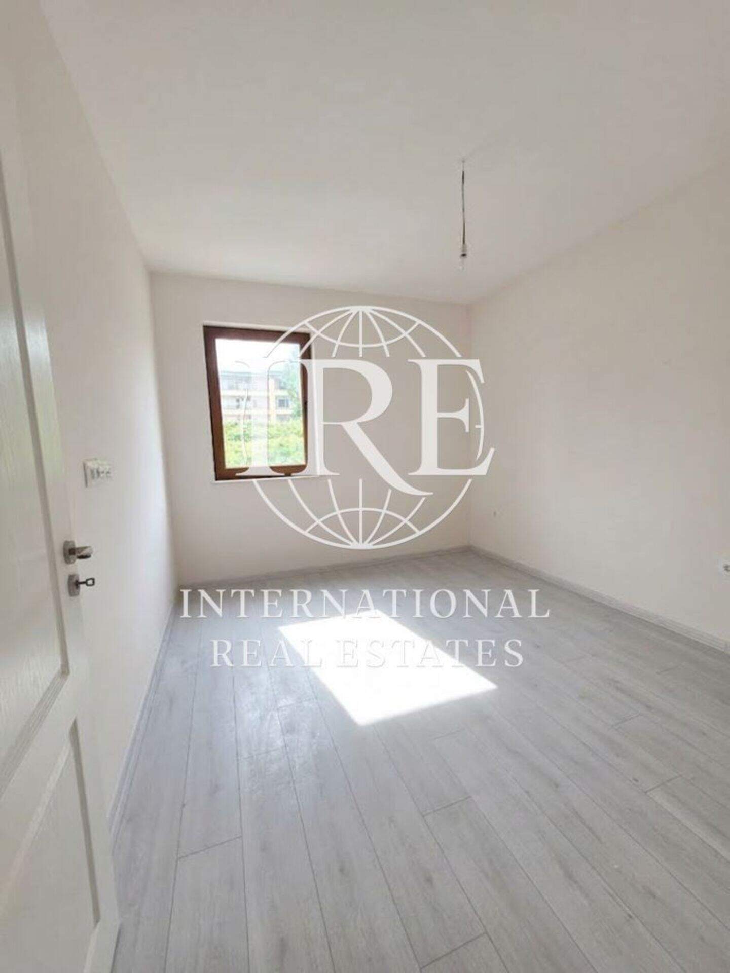 2 bedroom Apartment in Alen mak, Varna – photo 4