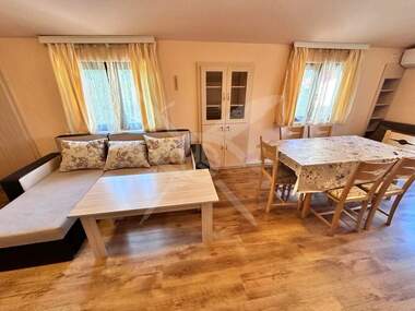 For sale - Apartment in Triavna,  Gabrovo