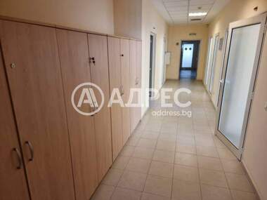 Ενοίκιο - Γραφείο σε Център,  София