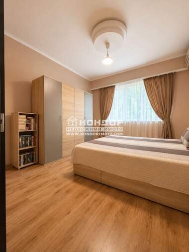 Продажба - Апартамент в Кючук Париж,  Пловдив