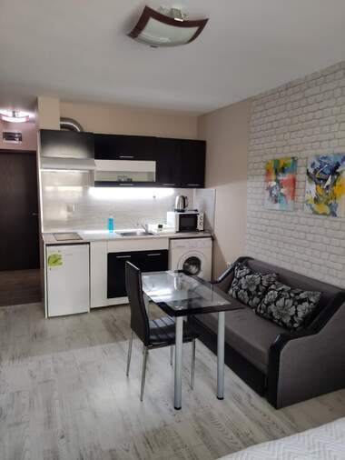 Miete - Wohnung in Mladejki halm,  Plowdiw
