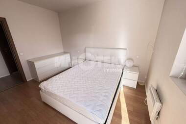 Închiriere - Apartament în Simeonovo,  Sofia