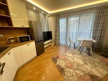 Miete - Wohnung in Mladejki halm,  Plowdiw