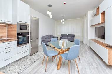 Miete - Wohnung in Slaweykow,  Burgas