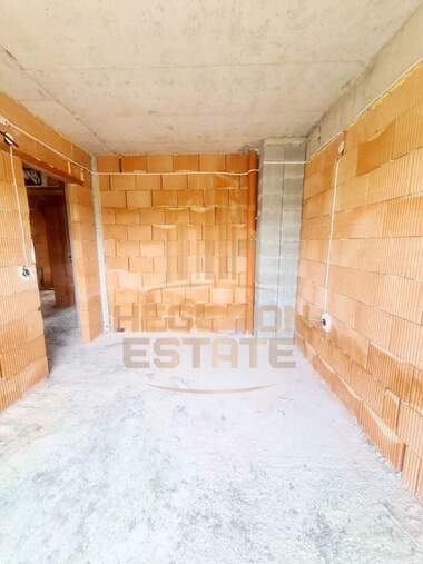Продажба - Апартамент във Виница,  Варна