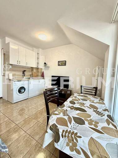 For rent - Apartment in Kolhozen pazar,  Varna
