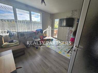 Vânzare - Apartament în Klenovik,  Pernik