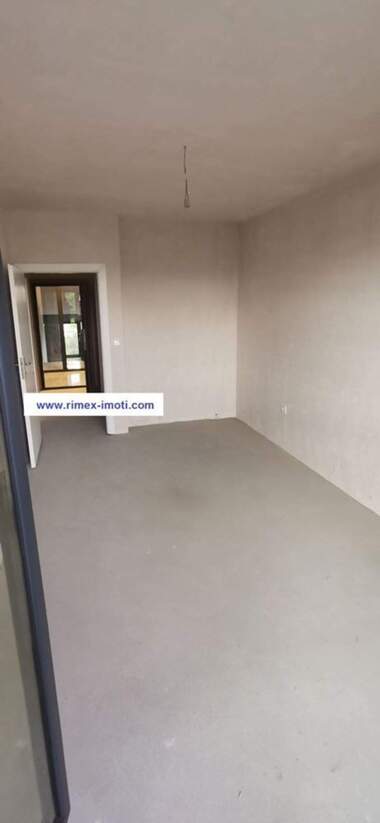 Verkauf - Wohnung in Üjen,  Plowdiw