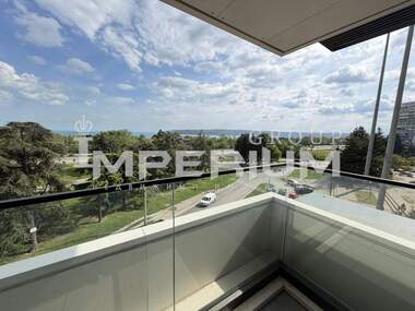 For rent - Apartment in Briz,  Varna