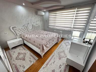 Închiriere - Apartament în Varoș,  Razgrad