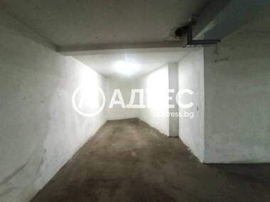Vânzare - Loc de parcare în Ovcea Kupel,  Sofia