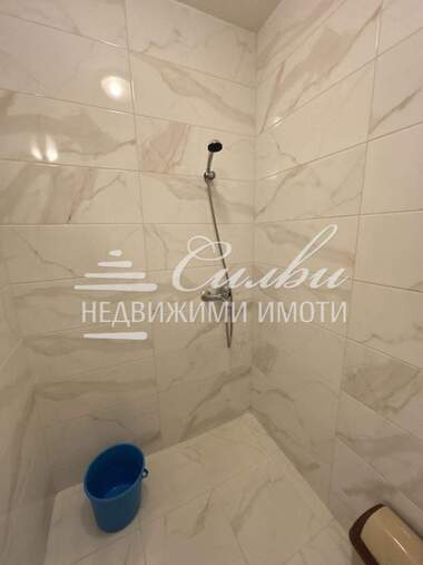 Închiriere - Apartament în Dobrudjanski,  Șumen