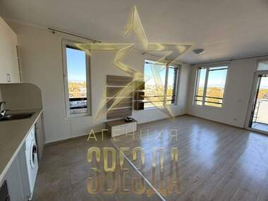 Vânzare - Apartament în Kărșiaka,  Plovdiv