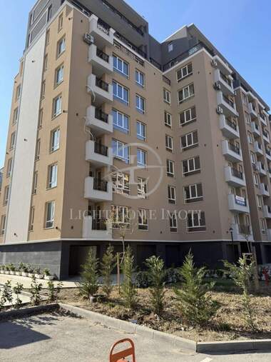 For sale - Apartment in Iujen,  Plovdiv