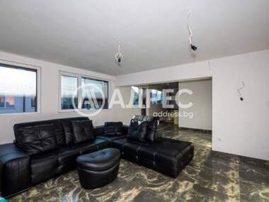 Vânzare - Apartament în Sădiîski,  Plovdiv