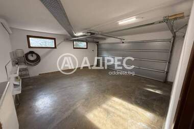 Închiriere - Casă în V.Z. Amerikanski kolej,  Sofia
