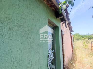 For sale - House in Vazrajdane,  Haskovo