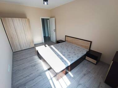 Închiriere - Apartament în Izgrev,  Burgas