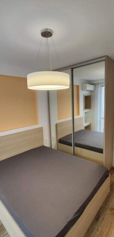 Miete - Wohnung in Mladejki halm,  Plowdiw
