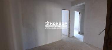 For sale - Apartment in Kiuchuk Parij,  Plovdiv