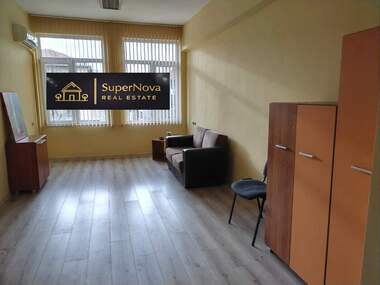 Închiriere - Birou/Magazin/Depozit/Salon de frumusețe/Restaurant/Cabinet de stomatologie în Țentăr,  Haskovo