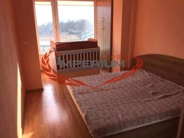 Închiriere - Apartament în Văzrajdane 1,  Varna