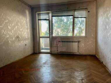For sale - Apartment in Center,  Dobrich