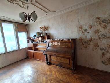 Vânzare - Apartament în Țentăr,  Iambol