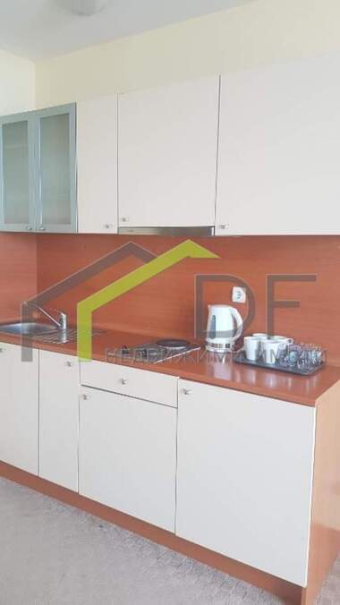 Vânzare - Apartament în Golden Sands,  Varna