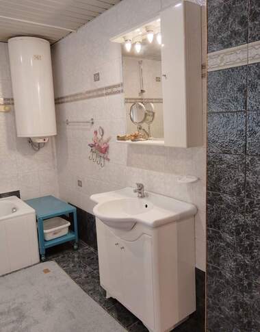 Miete - Wohnung in Schirok zentar,  Blagoewgrad