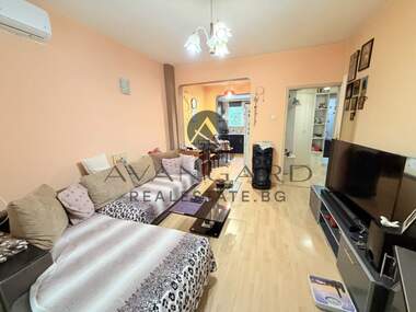 For sale - Apartment in Kiuchuk Parij,  Plovdiv