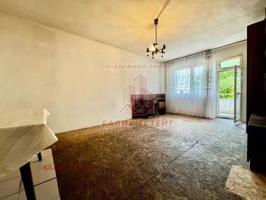For sale - Apartment in Center,  Dobrich