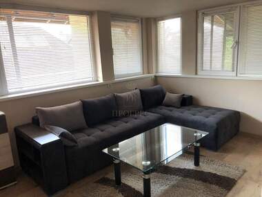 Închiriere - Apartament în Sădiîski,  Plovdiv