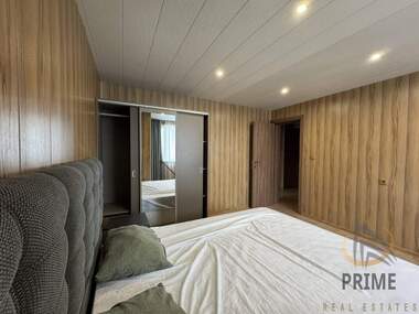 Închiriere - Apartament în Lazur,  Burgas