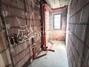 Vânzare - Apartament în Vinița,  Varna