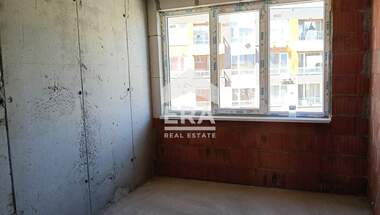 Satış - Apartman olarak Tri çuçura-sever,  Stara Zagora