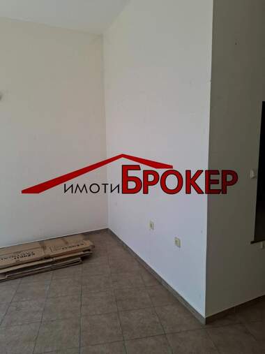 Kira - Dükkan/Ofis/Depo/Güzellik salonu/Yer/Diş ofisi olarak Klucohor,  Sliven