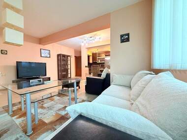 Închiriere - Apartament în Bratia Miladinovi,  Burgas