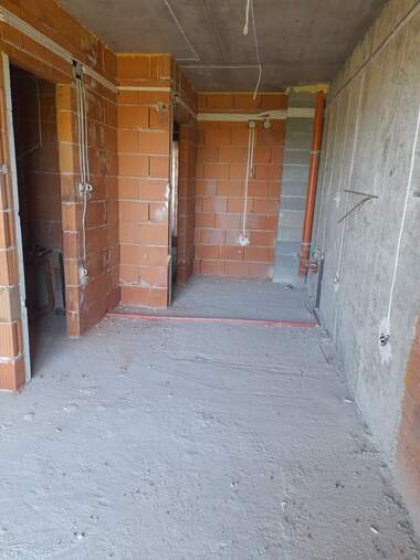 Vânzare - Apartament în Iujen,  Plovdiv
