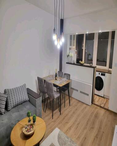 Vânzare - Apartament în Zona B-18,  Sofia