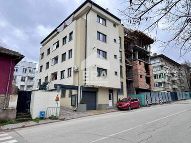 Verkauf - Wohnung in Zentar,  Weliko Tarnowo