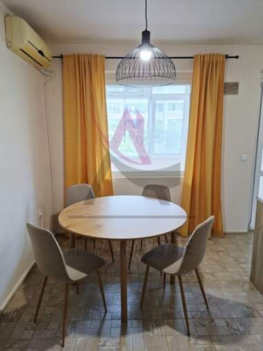 Kira - Apartman olarak Vazrajdane 4,  Varna
