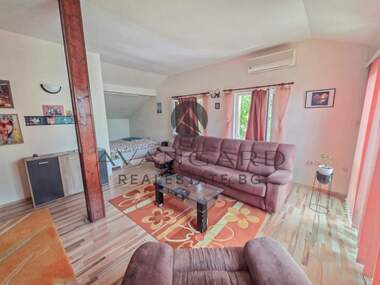 For sale - Apartment in Kiuchuk Parij,  Plovdiv