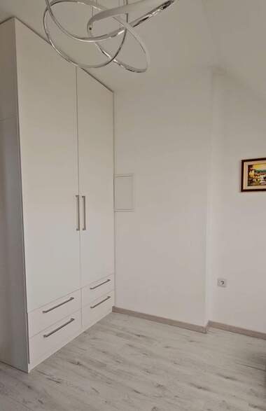Продажба - Апартамент в Зона Б-18,  София