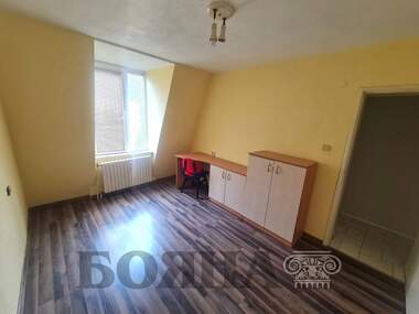 Vânzare - Apartament în Văzrajdane,  Ruse
