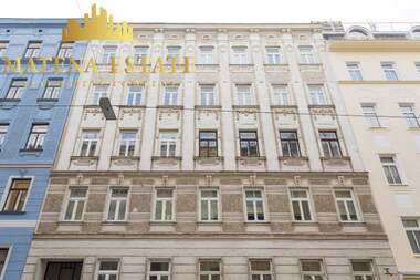 Продажба - Апартамент в Център,  София