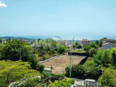 For sale - House in Vinica,  Varna