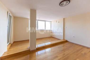 For sale - Apartment in Sportna zala,  Varna