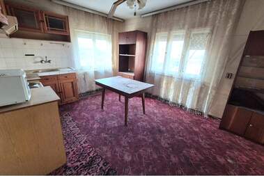 Продажба - Апартамент в Дружба 2,  Русе